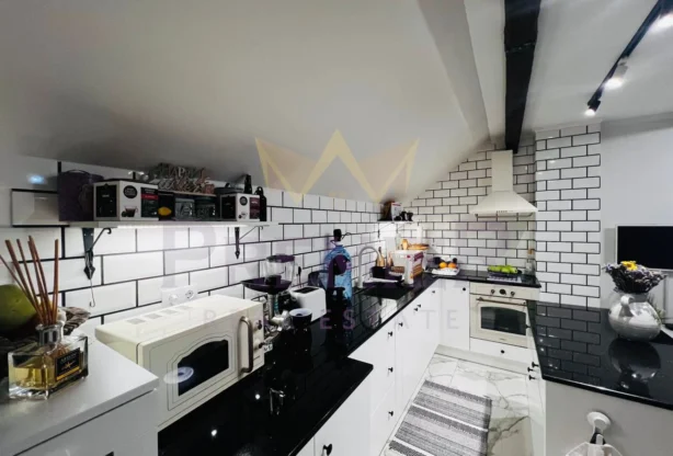 Агенция за недвижими имоти - Имоти Премиер - имот - 1165828, Цена: 259990 EUR