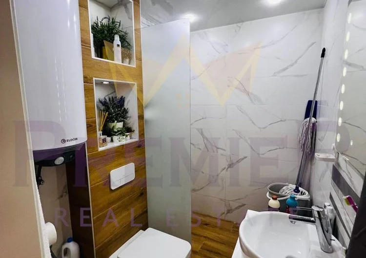 Тристаен апартамент – Колхозен пазар – гр. Варна - - снимка 5 - Имоти Премиер