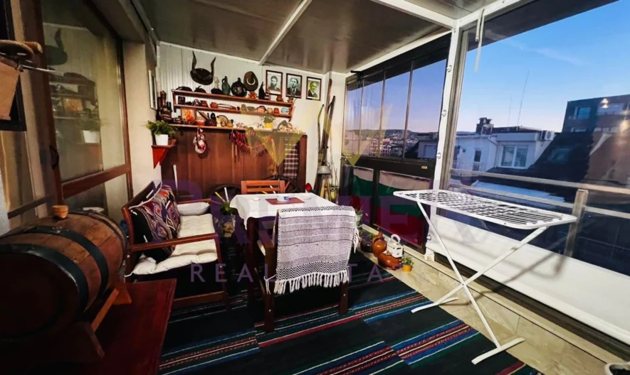 Тристаен апартамент – Колхозен пазар – гр. Варна - - снимка 9 - Имоти Премиер