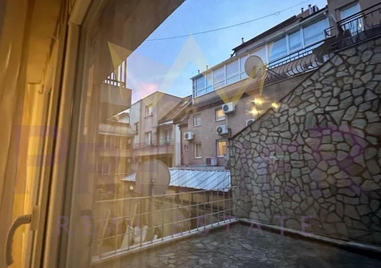 Тристаен Апартамент Колохозен Пазар гр.Варна -  - снимка 5 - Имоти Премиер