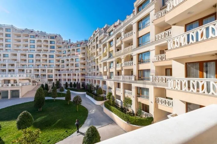 ТРИСТАЕН АПАРТАМЕНТ, КВ. АСПАРУХОВО - - снимка 15 - Имоти Премиер