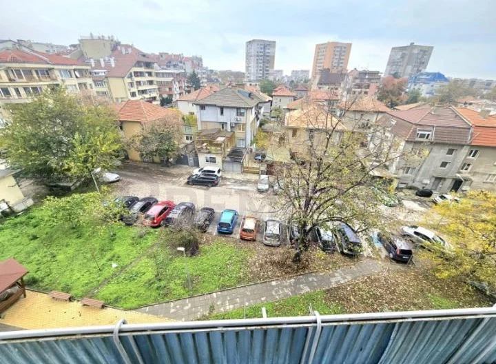 ТРИСТАЕН АПАРТАМЕНТ, КВ. ЛЕВСКИ - - снимка 12 - Имоти Премиер