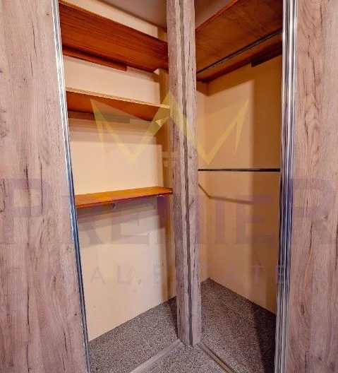 ТРИСТАЕН АПАРТАМЕНТ, КВ. ЛЕВСКИ -  - снимка 13 - Имоти Премиер