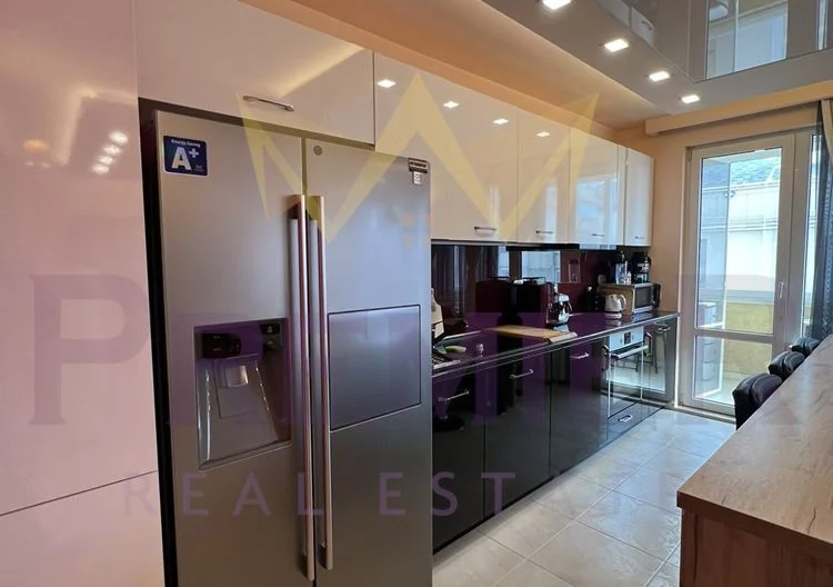 ТРИСТАЕН АПАРТАМЕНТ, КВ. ЛЕВСКИ -  - снимка 2 - Имоти Премиер