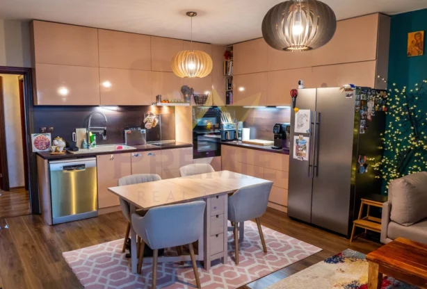 Агенция за недвижими имоти - Имоти Премиер - имот - 1105097, Цена: 243000 EUR