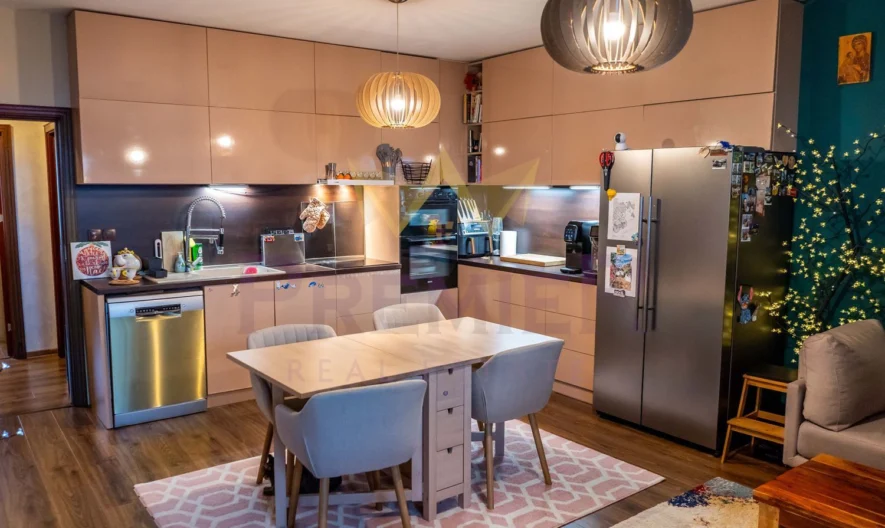 Тристаен апартамент, кв Виница - - снимка 1 - Имоти Премиер