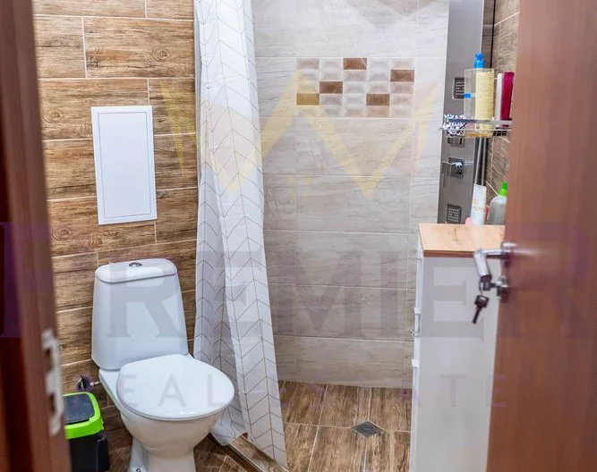 Тристаен апартамент, кв Виница - - снимка 15 - Имоти Премиер