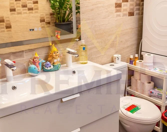 Тристаен апартамент, кв Виница - - снимка 17 - Имоти Премиер