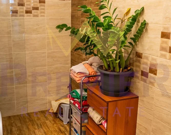 Тристаен апартамент, кв Виница - - снимка 23 - Имоти Премиер