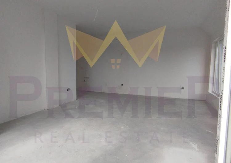 Тристаен апартамент кв.Аспарухово -  - снимка 8 - Имоти Премиер