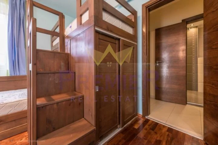 ТРИСТАЕН АПАРТАМЕНТ ЛЕВСКИ -  - снимка 17 - Имоти Премиер