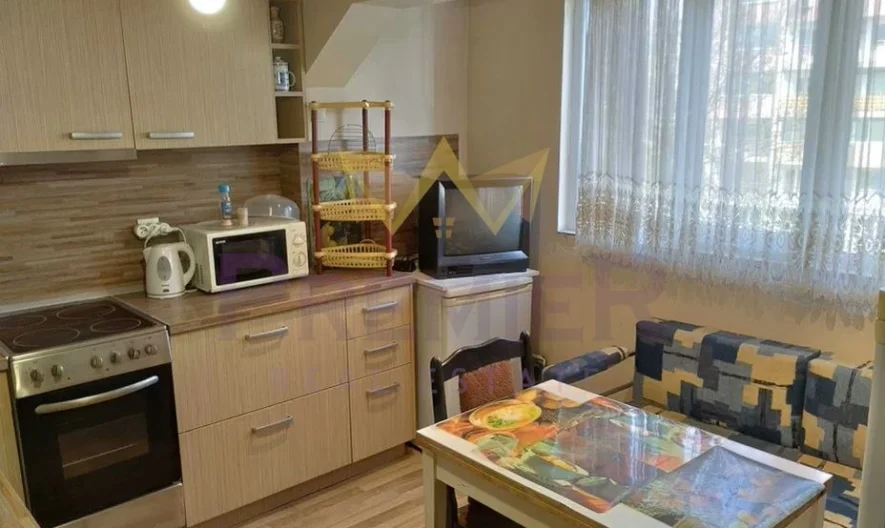 ТРИСТАЕН АПАРТАМЕНТ, ЛЕВСКИ -  - снимка 2 - Имоти Премиер