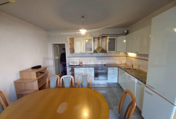 Агенция за недвижими имоти - Имоти Премиер - имот - 1049596, Цена: 450 EUR