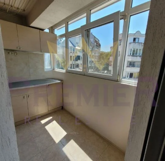 ТРИСТАЕН АПАРТАМЕНТ, ЛЯТНО КИНО ТРАКИЯ -  - снимка 11 - Имоти Премиер