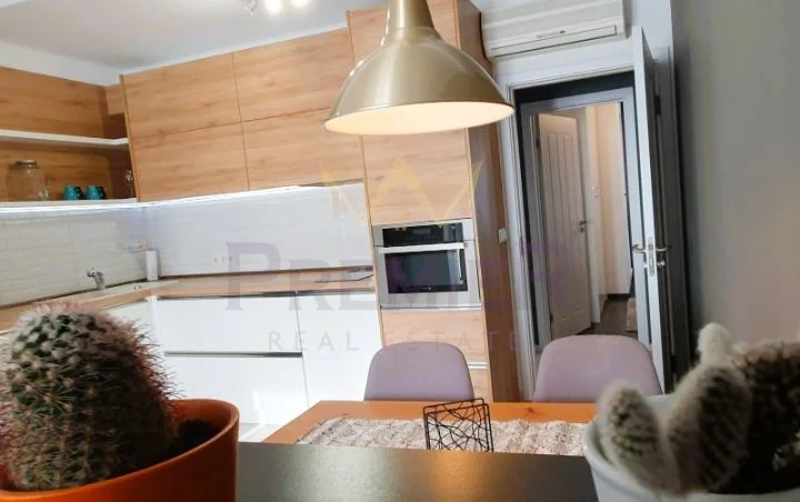 ТРИСТАЕН АПАРТАМЕНТ, ЛЯТНО КИНО ТРАКИЯ - - снимка 2 - Имоти Премиер