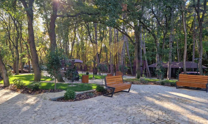 Тристаен апартамент, м-т Ален Мак-165 кв.м. - - снимка 10 - Имоти Премиер