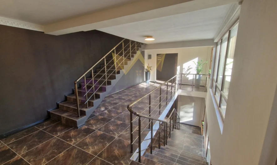 Тристаен апартамент, м-т Ален Мак-165 кв.м. -  - снимка 7 - Имоти Премиер