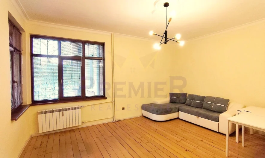 Тристаен апартамент метри от НДК! -  - снимка 1 - Имоти Премиер