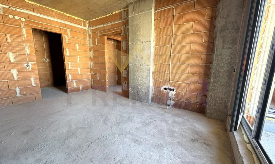 Агенция за недвижими имоти - Имоти Премиер - имот - 1033215, Цена: 300000 EUR