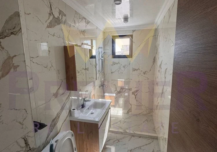 Тристаен апартамент на бул.Дунав 64 -  - снимка 12 - Имоти Премиер