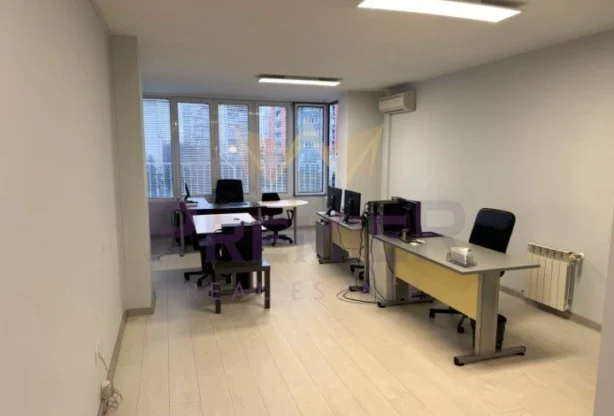 Агенция за недвижими имоти - Имоти Премиер - имот - 985855, Цена: 375000 EUR