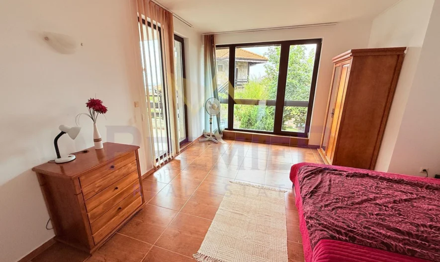 Тристаен апартамент на две нива в комплекс Bay View Villas, с. Кошарица – близо до Слънчев бряг -  - снимка 3 - Имоти Премиер