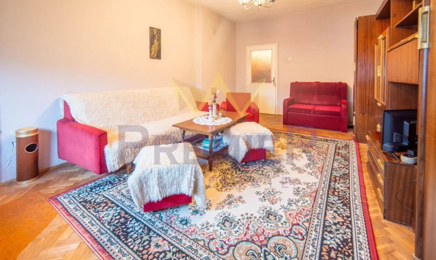 Тристаен апартамент на метри от парка на град Добрич -  - снимка 1 - Имоти Премиер