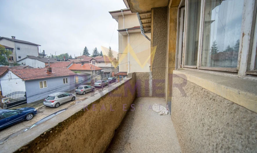 Тристаен апартамент на метри от парка на град Добрич - - снимка 14 - Имоти Премиер