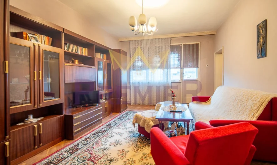 Тристаен апартамент на метри от парка на град Добрич -  - снимка 2 - Имоти Премиер