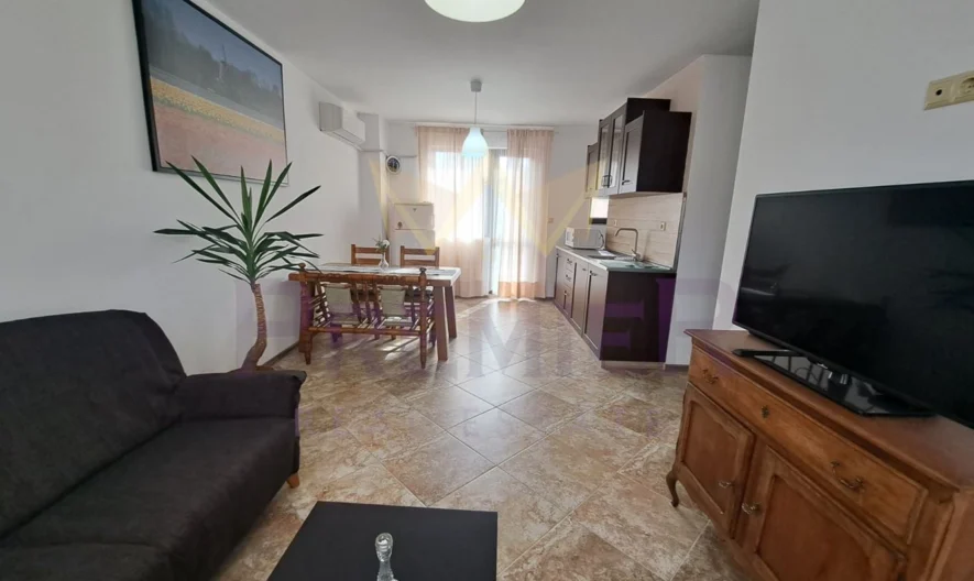 ТРИСТАЕН АПАРТАМЕНТ, ОБЩИНАТА - - снимка 1 - Имоти Премиер