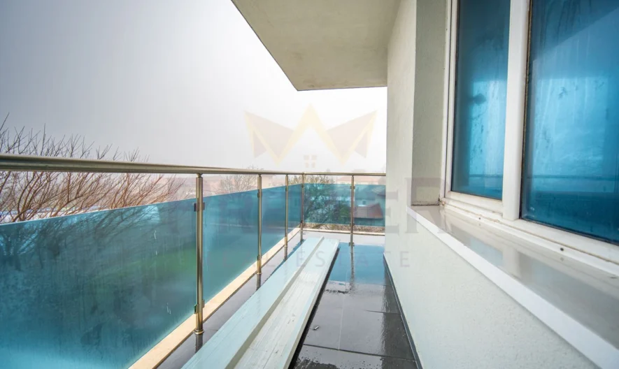 Тристаен апартамент по БДС, разположен в качествена тухлена сграда с Акт 16 в гр. Балчик, обл. Добрич - - снимка 1 - Имоти Премиер