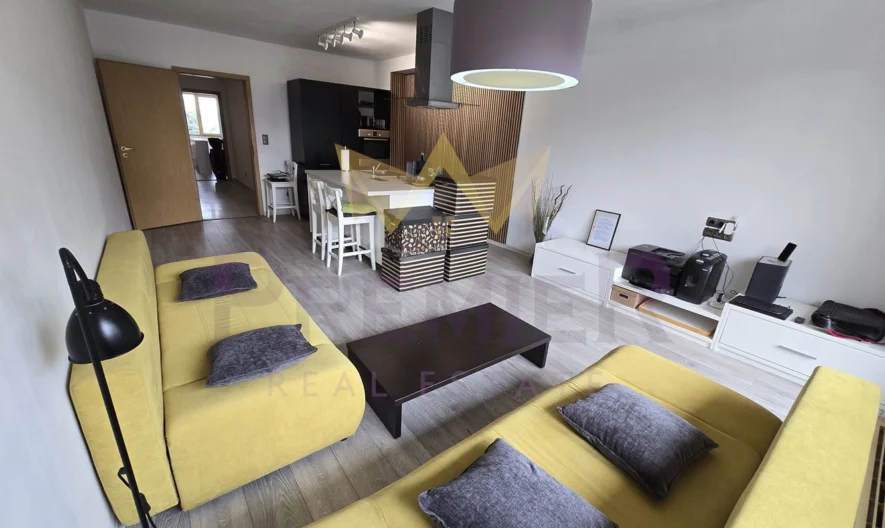 Тристаен апартамент под наем в района на кв. Витоша. - - снимка 1 - Имоти Премиер