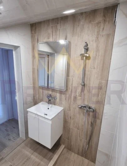 Тристаен апартамент, Погребите - - снимка 8 - Имоти Премиер