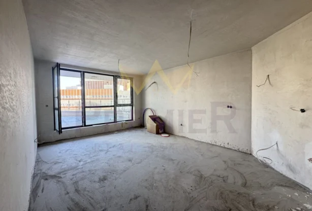 Тристаен апартамент Полигона - - снимка 1 - Имоти Премиер