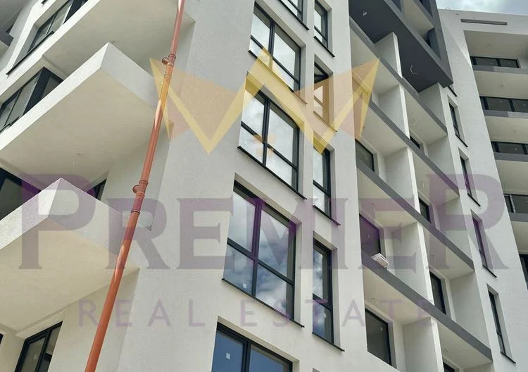 Тристаен апартамент Полигона - - снимка 1 - Имоти Премиер