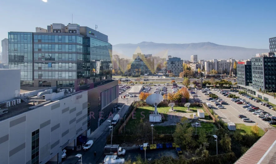 Тристаен апартамент, Полигона - - снимка 21 - Имоти Премиер