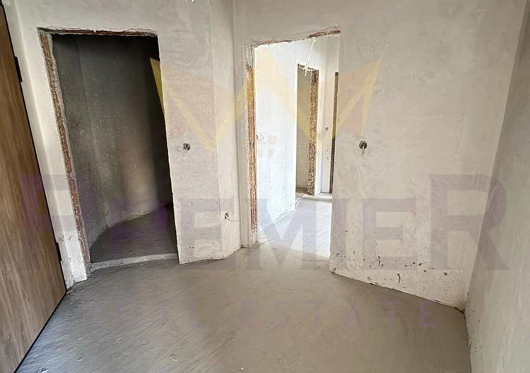 Тристаен апартамент Полигона - - снимка 3 - Имоти Премиер