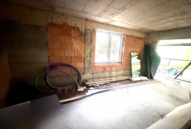 Агенция за недвижими имоти - Имоти Премиер - имот - 1067500, Цена: 208185 EUR