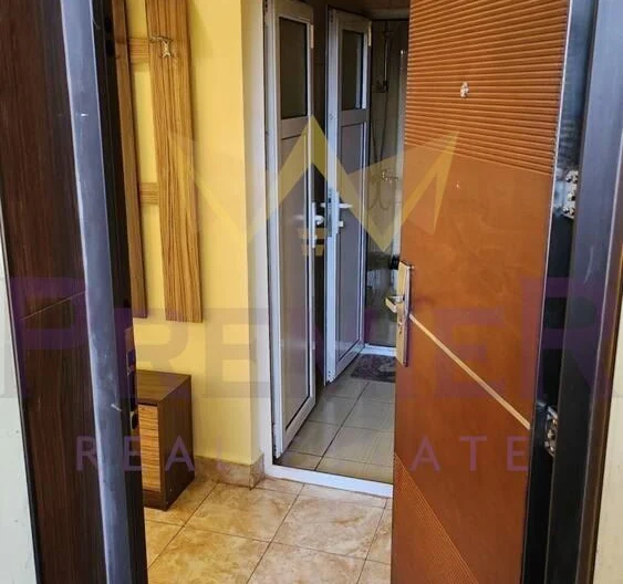 Тристаен апартамент с ГАРАЖ в Средец -  - снимка 9 - Имоти Премиер