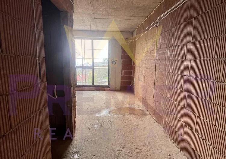 ТРИСТАЕН АПАРТАМЕНТ С ГЛЕДКА -  - снимка 3 - Имоти Премиер