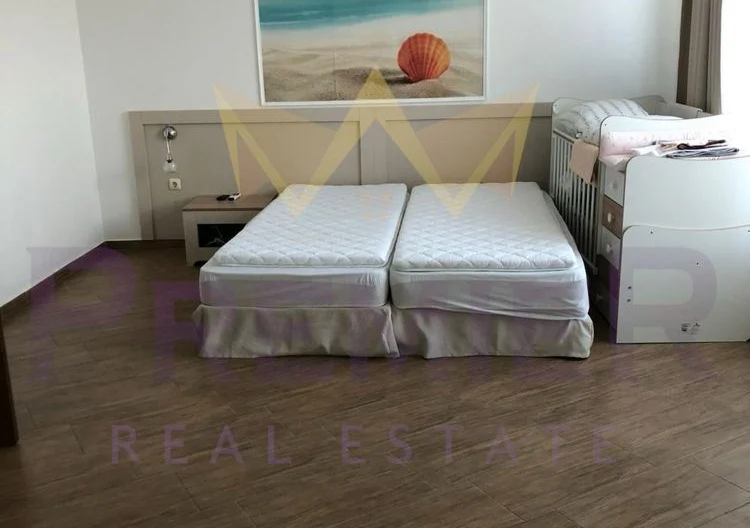 тристаен апартамент с изключителна площ и отлично разпределение в гр. Бяла, обл. Варна. -  - снимка 6 - Имоти Премиер