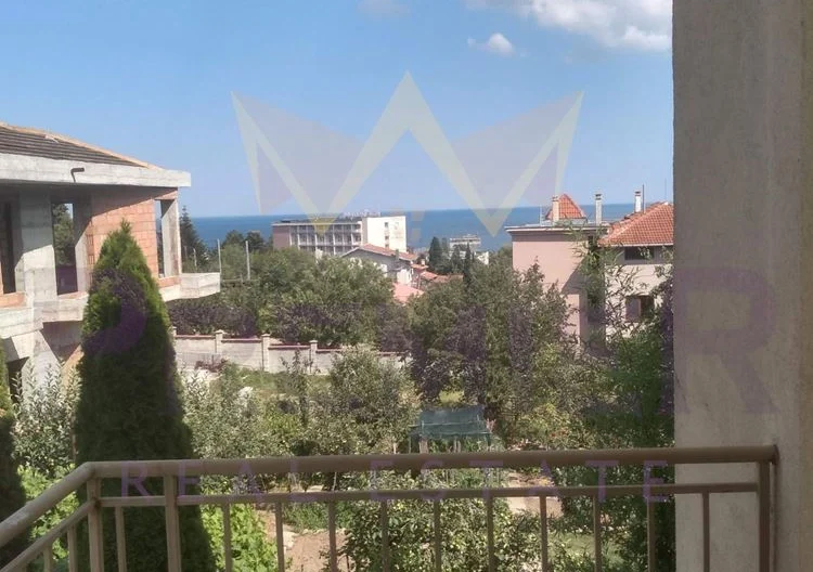 Тристаен апартамент с морска гледка - - снимка 4 - Имоти Премиер