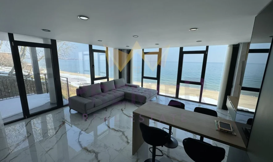 Тристаен апартамент с неповторима гледка към морето - - снимка 16 - Имоти Премиер