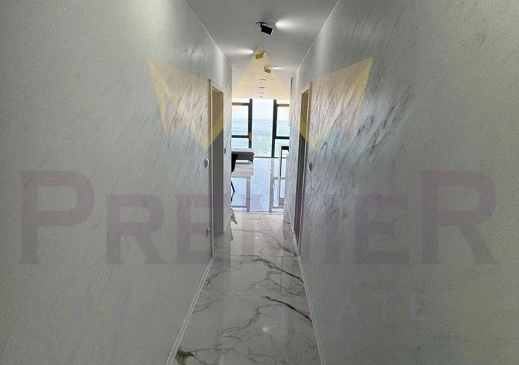 Тристаен апартамент с неповторима гледка към морето - - снимка 24 - Имоти Премиер