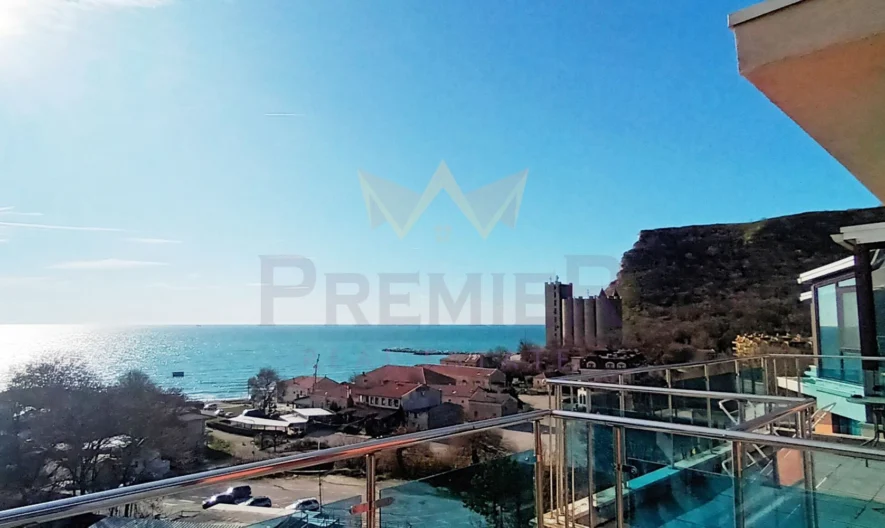 Тристаен апартамент с невероятна морска панорама - - снимка 14 - Имоти Премиер