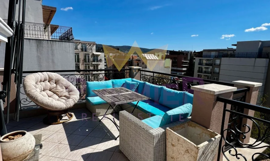 Тристаен апартамент с огромна тераса  Слънчев бряг -  - снимка 1 - Имоти Премиер