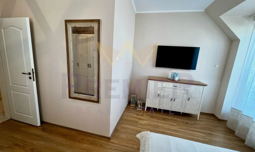 Тристаен апартамент с огромна тераса  Слънчев бряг -  - снимка 12 - Имоти Премиер