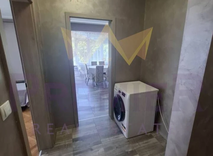 Тристаен апартамент с отлична локация в кв. Възраждане, гр. Бургас -  - снимка 6 - Имоти Премиер