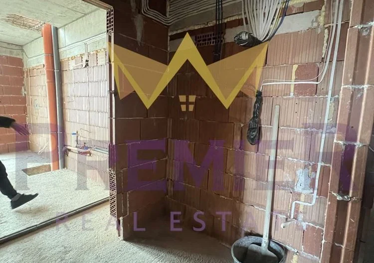 ТРИСТАЕН АПАРТАМЕНТ С ПАНОРАМНА ГЛЕДКА - - снимка 5 - Имоти Премиер