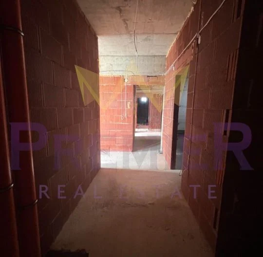 ТРИСТАЕН АПАРТАМЕНТ С ПАНОРАМНА ТЕРАСА -  - снимка 6 - Имоти Премиер